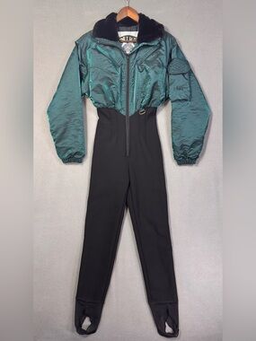 Vintage 80’s NILS Skiwear One Piece Snowsuit, Snow Bib, Faux Fur Collar, USA, 6